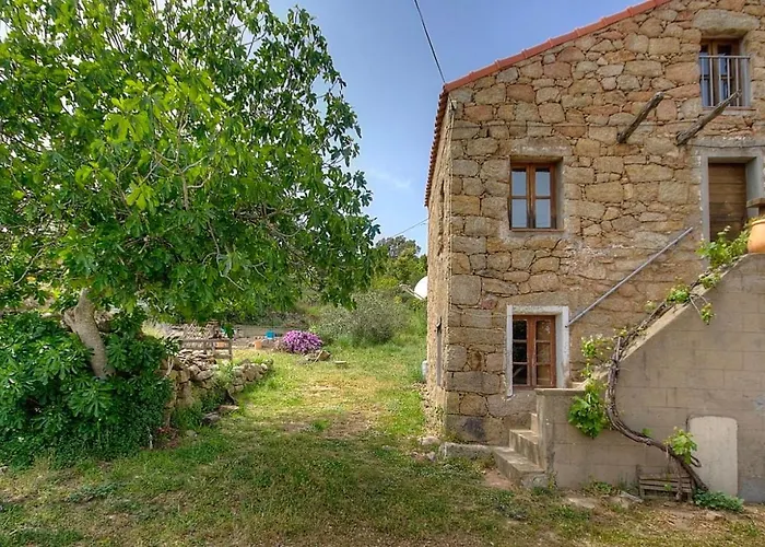 Semesterbostad A Piscia De Petru Barbara Figari (Corsica)