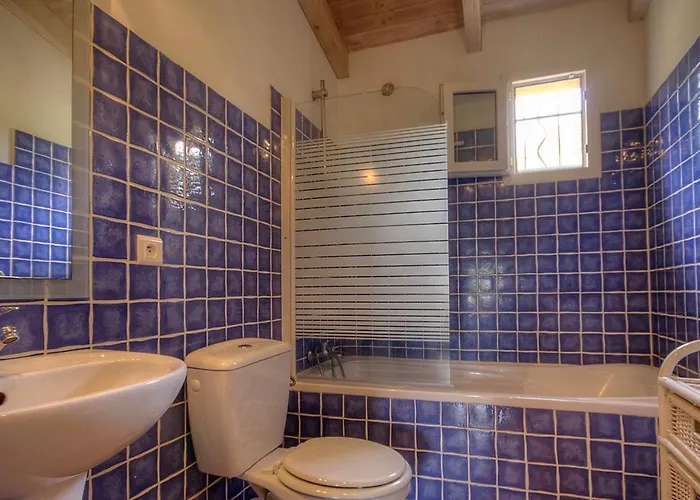 Semesterbostad A Piscia De Petru Barbara Figari (Corsica)