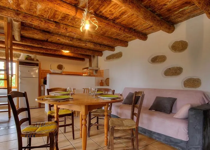 A Piscia De Petru Barbara Figari (Corsica)